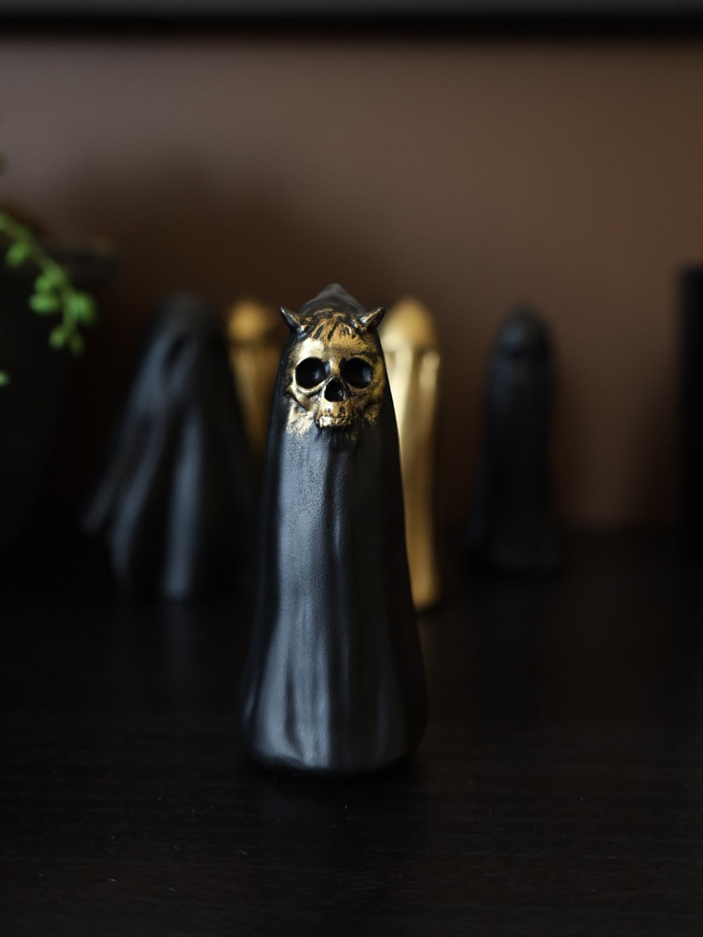 Gothic Skull Ghost Ornament