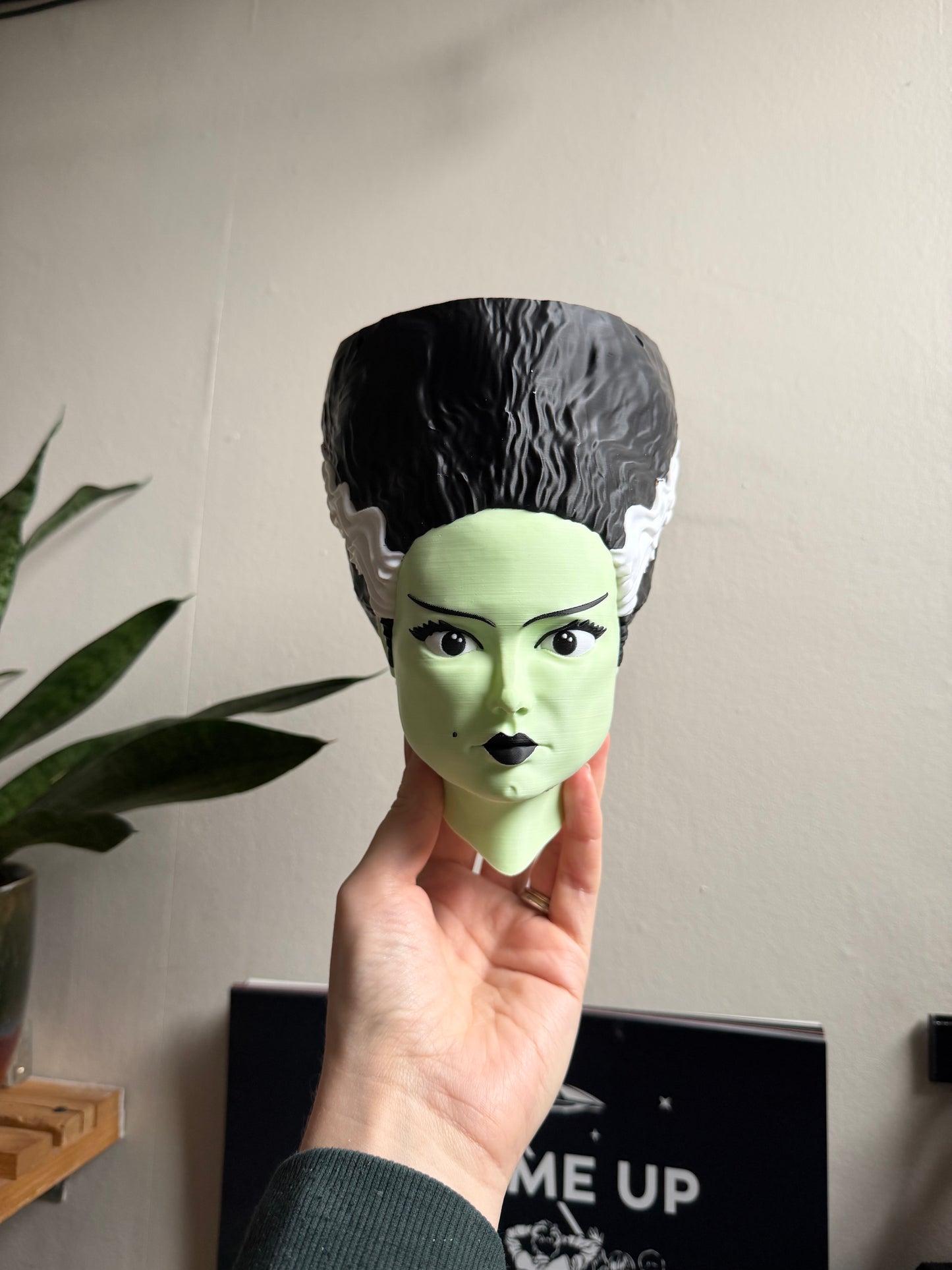 SECONDS #2002 - Bride Of Frankenstein Hanging Planter