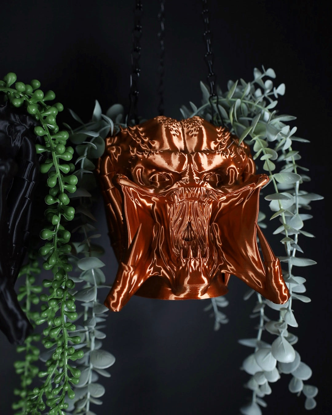 Yautja Hanging Planter