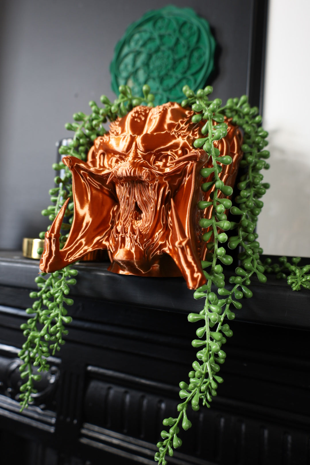 Yautja Desk Planter