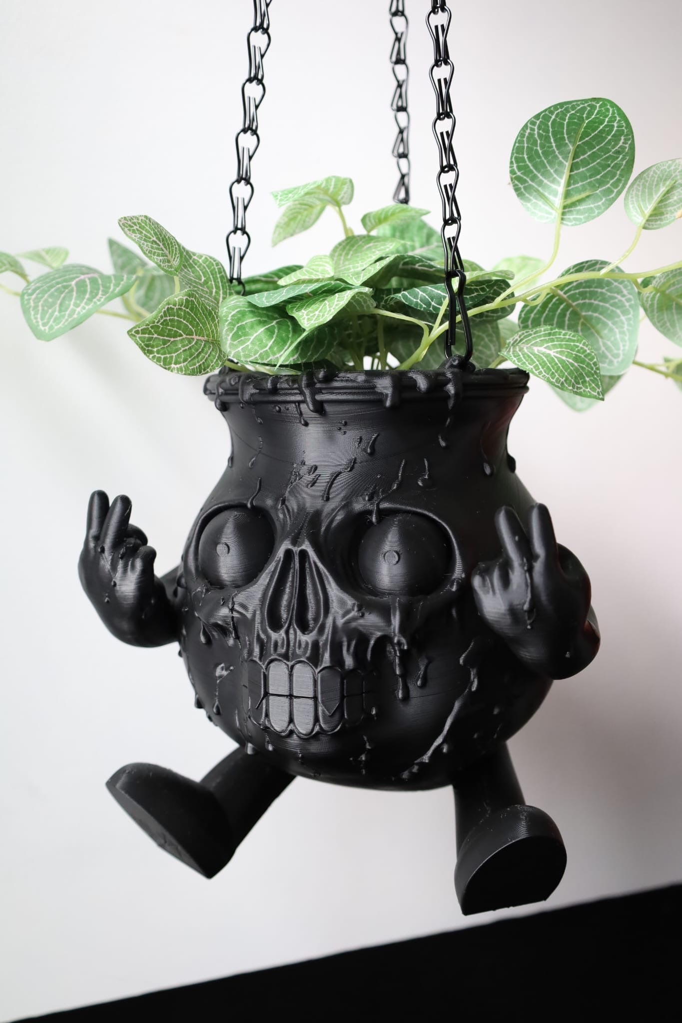 SECONDS #4502 - LARGE BLACK KOOL-AID HANGING PLANTER - LINED/PITTED TEXTURE