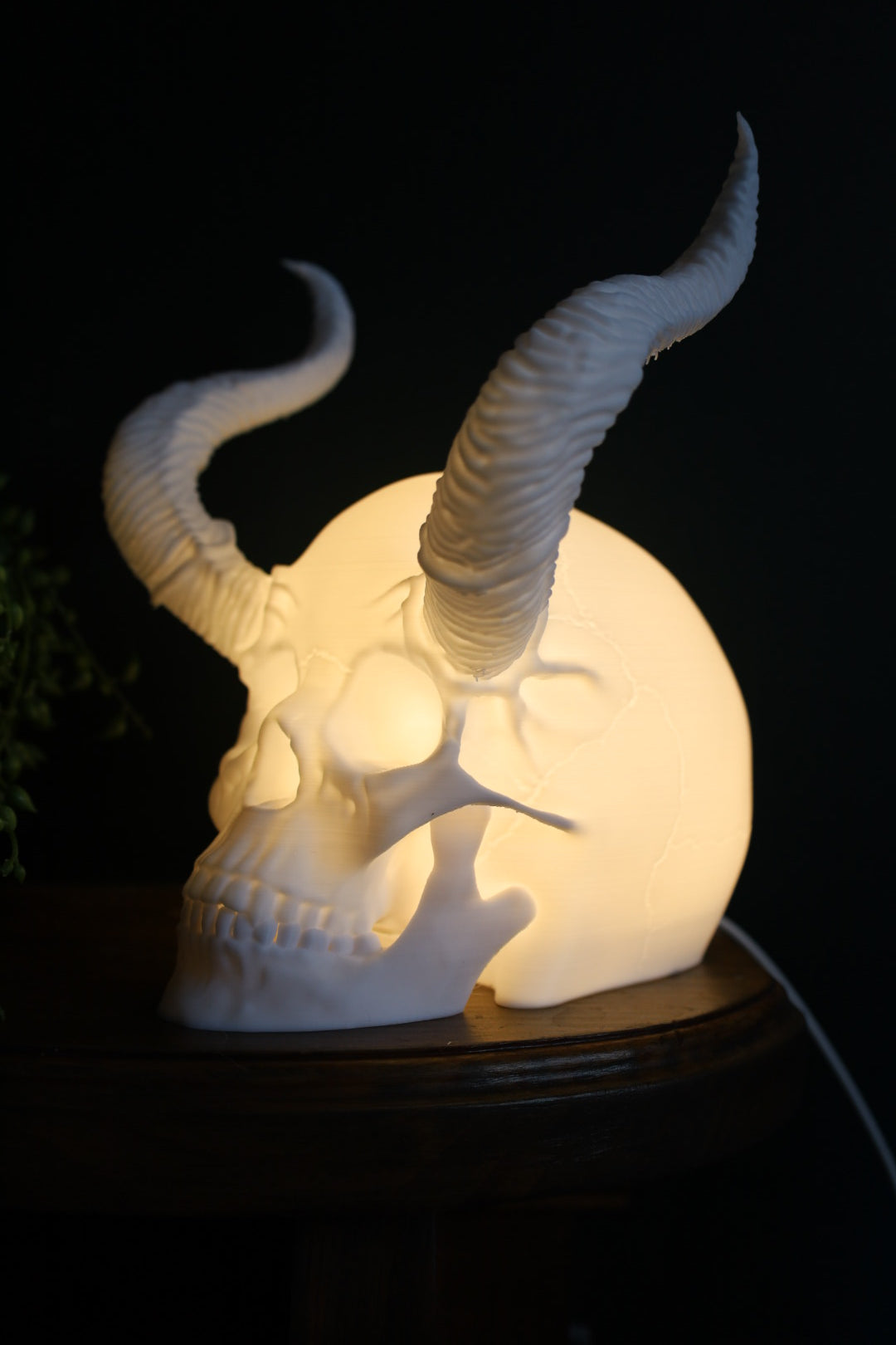 Horned Skull Lamp