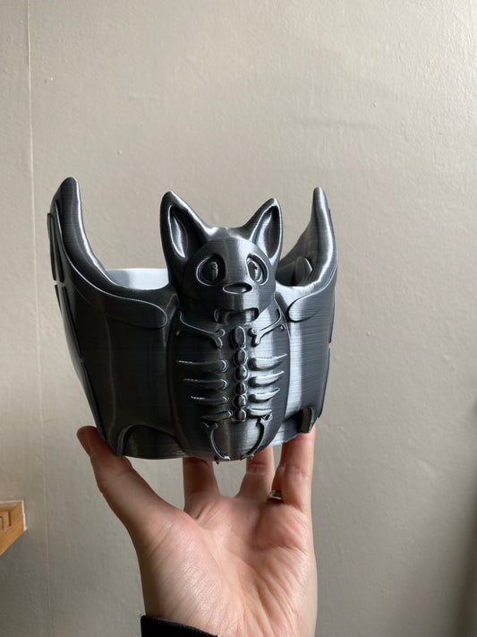 SECONDS #6307 - SKELLY BAT PLANTER SILVER - LINED/PITTED TEXTURE