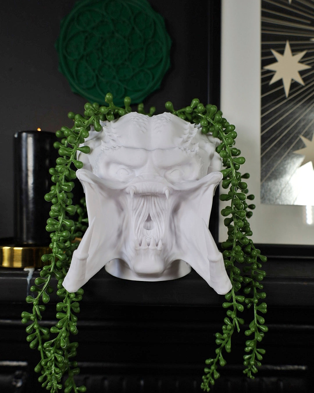 Yautja Desk Planter
