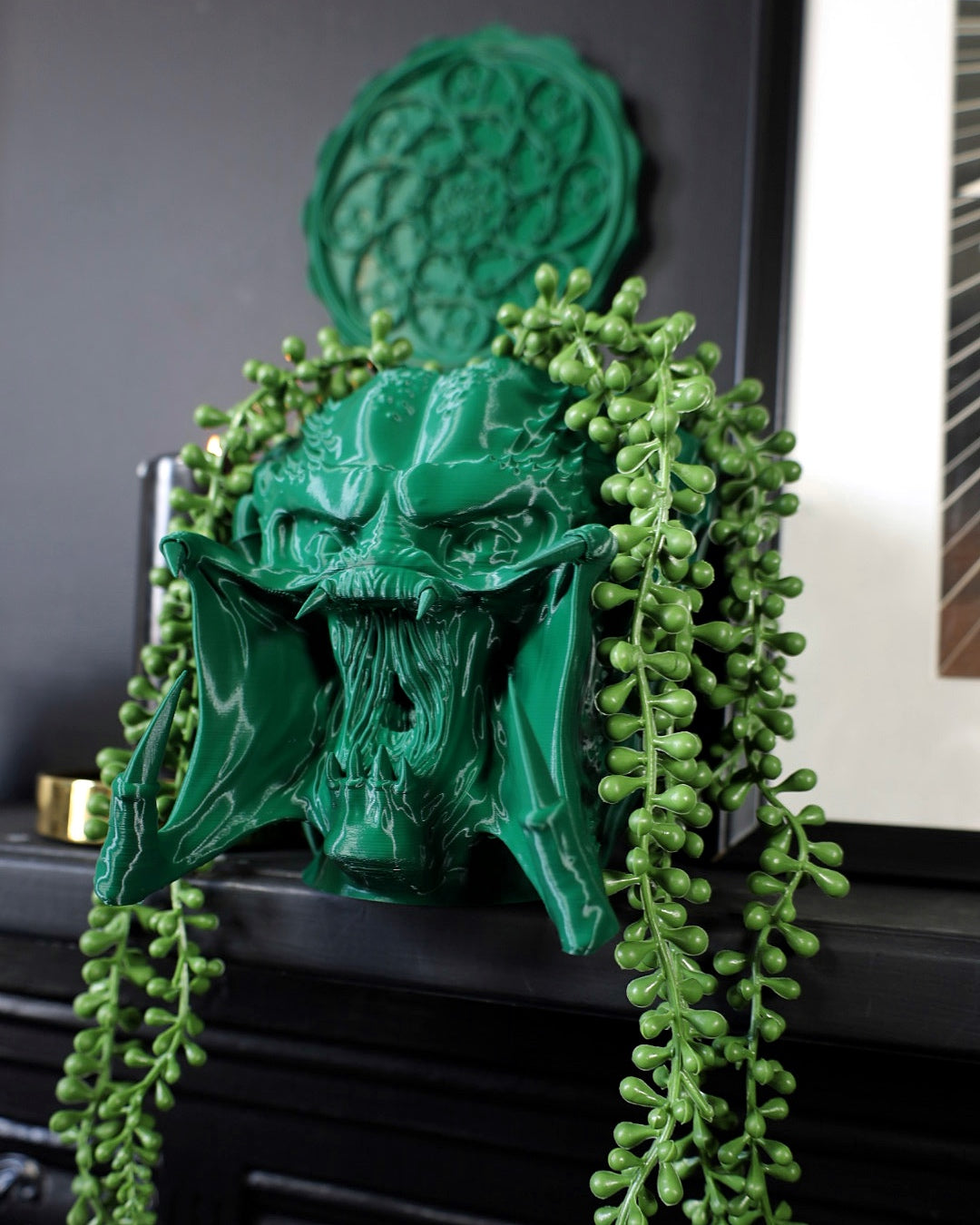 Yautja Desk Planter