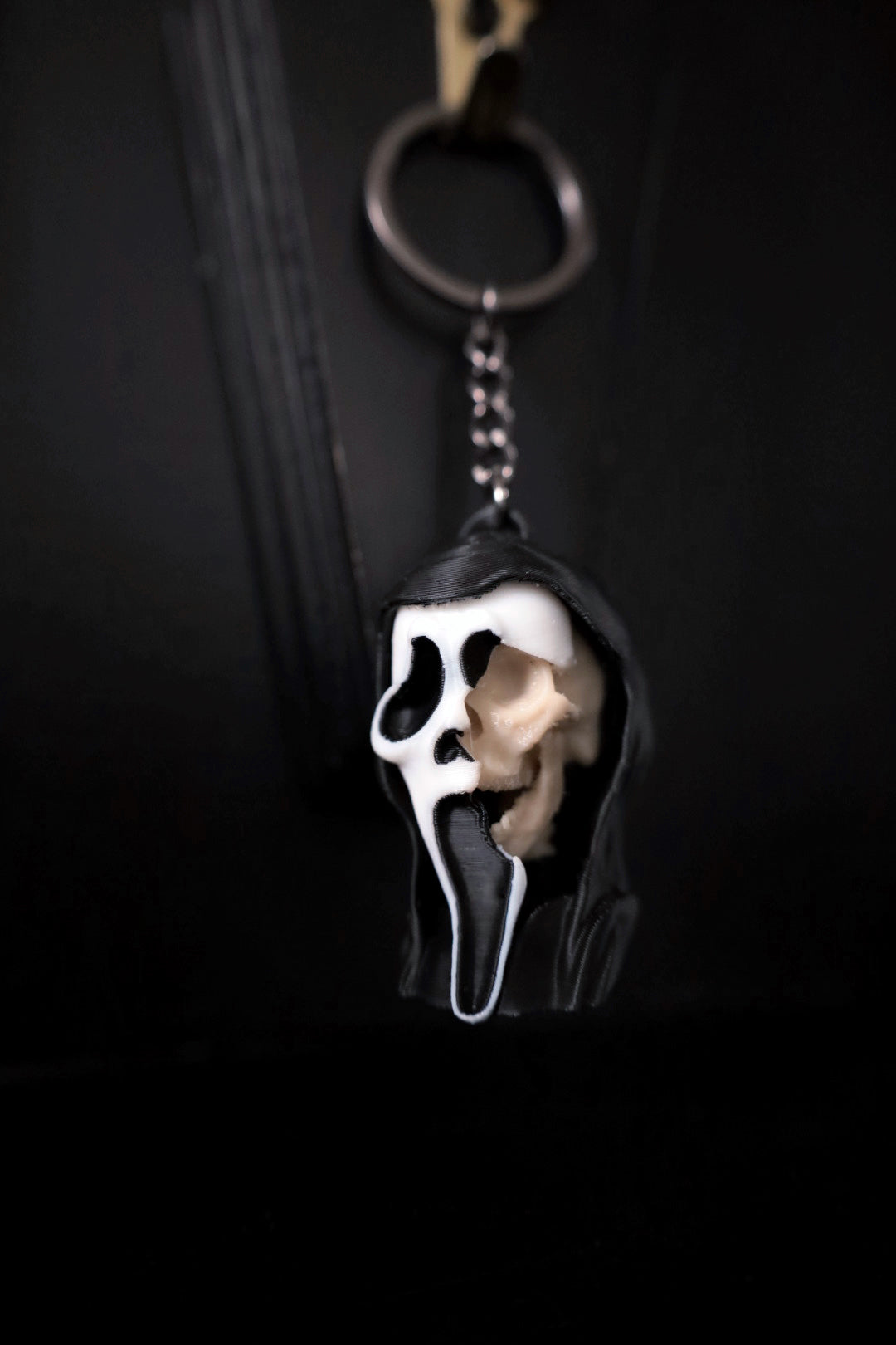 Ghostface keyring from the horror slasher movie Scream. Horror gifts