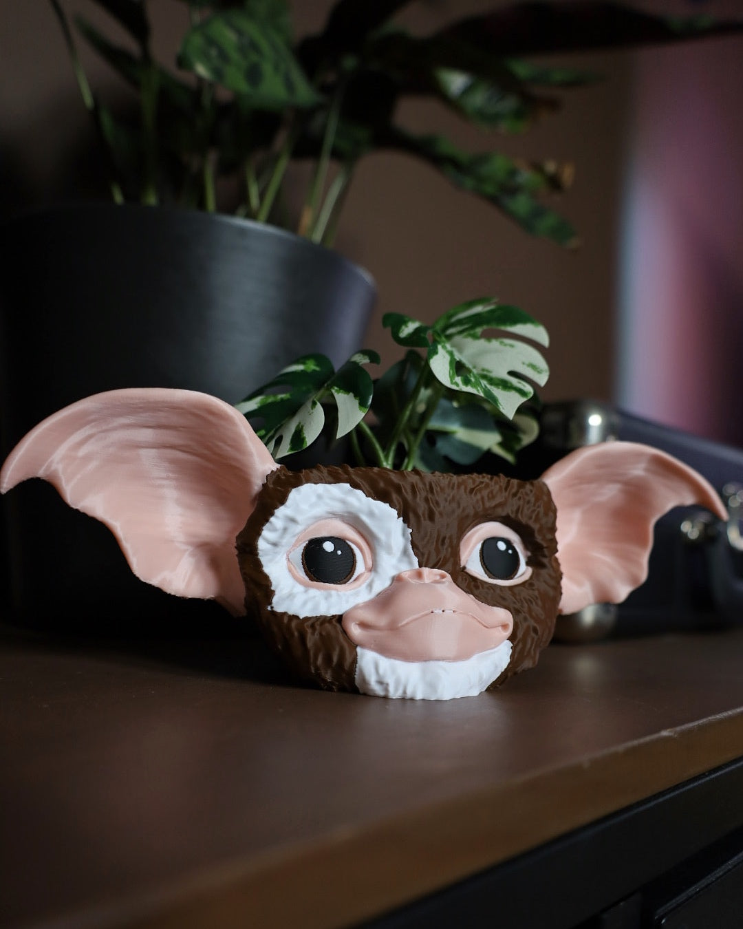 Gizmo plant pot inspired by the character from the gremlins movies. Cute halloween decor