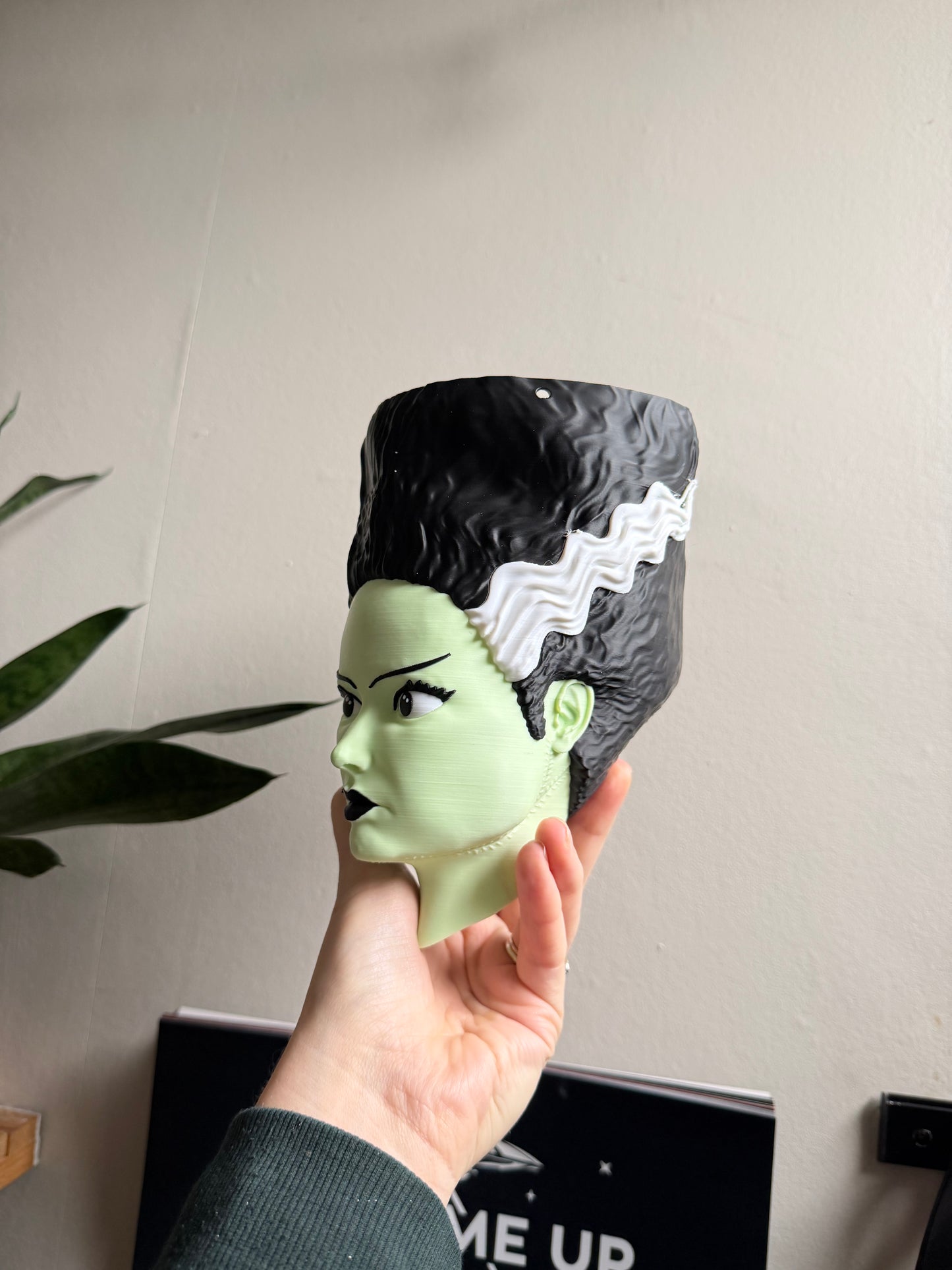 SECONDS #2002 - Bride Of Frankenstein Hanging Planter