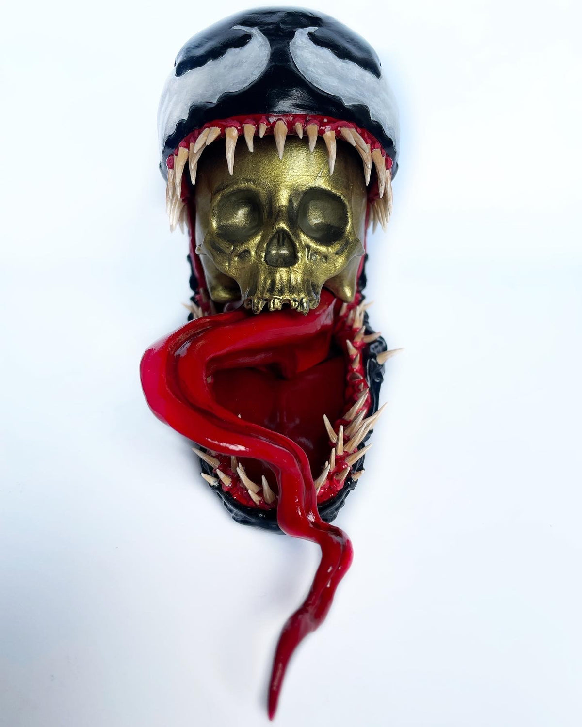 Venom skull bust hand painted. Gothic/alternative home decor